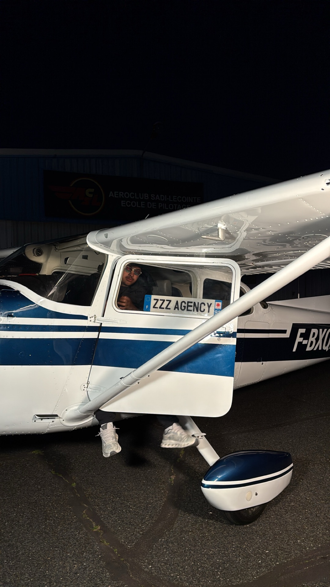 L’équipe ZZZ Agency à l’aéroclub Sadi-Lecointe
